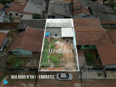 Casa com terreno amplo – Embratel